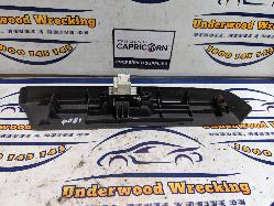 View Auto part Pwr Dr Wind Switch Nissan Navara 2005