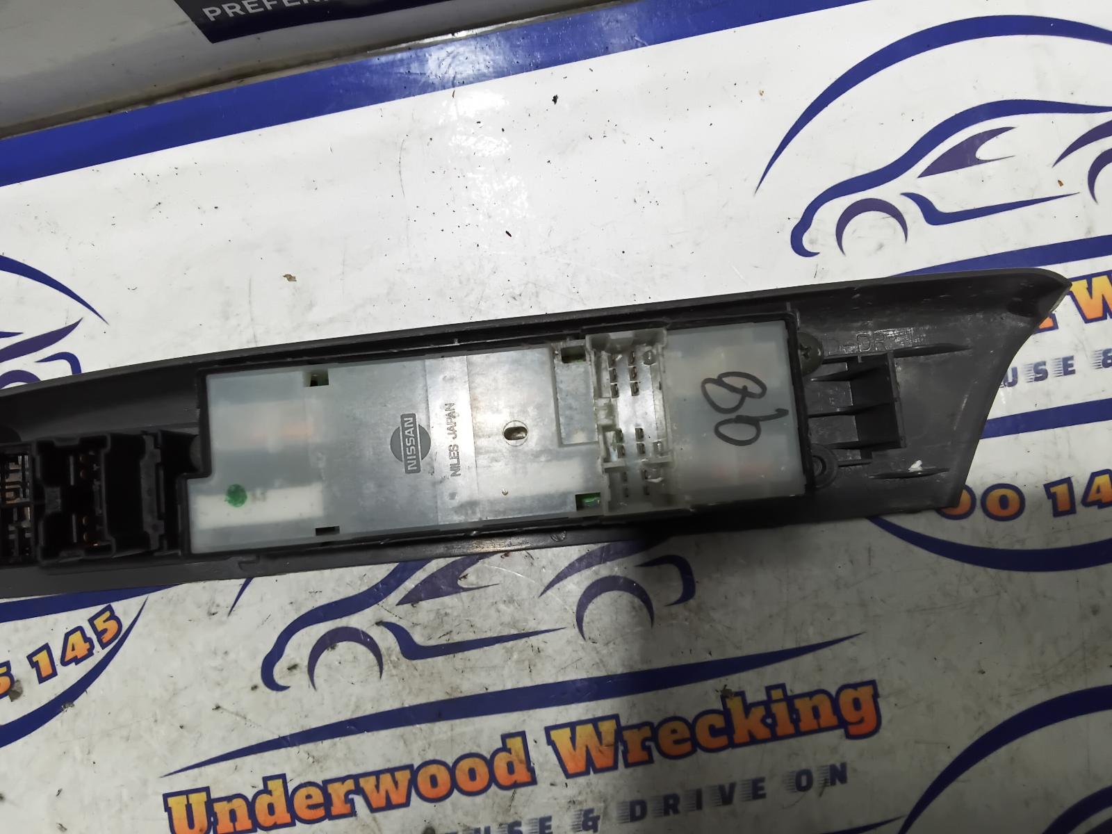 View Auto part Pwr Dr Wind Switch Nissan Navara 2005