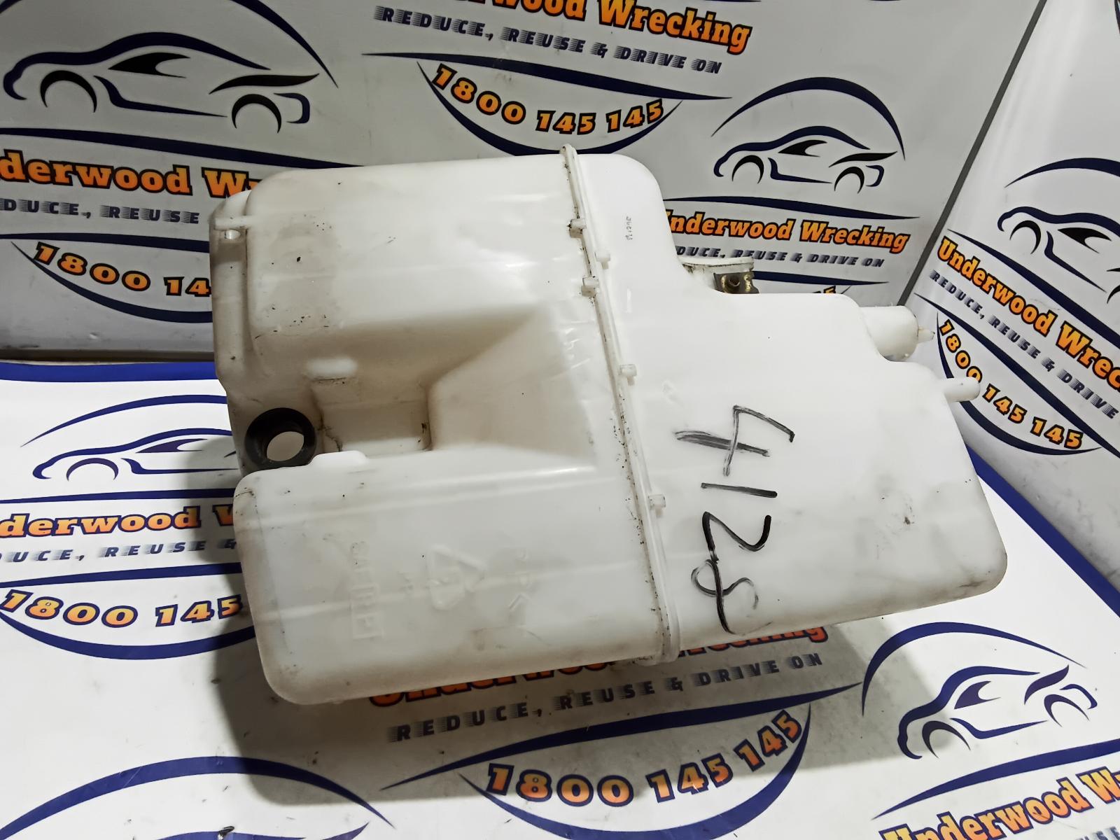 View Auto part Washer Bottle Mitsubishi L300 1999