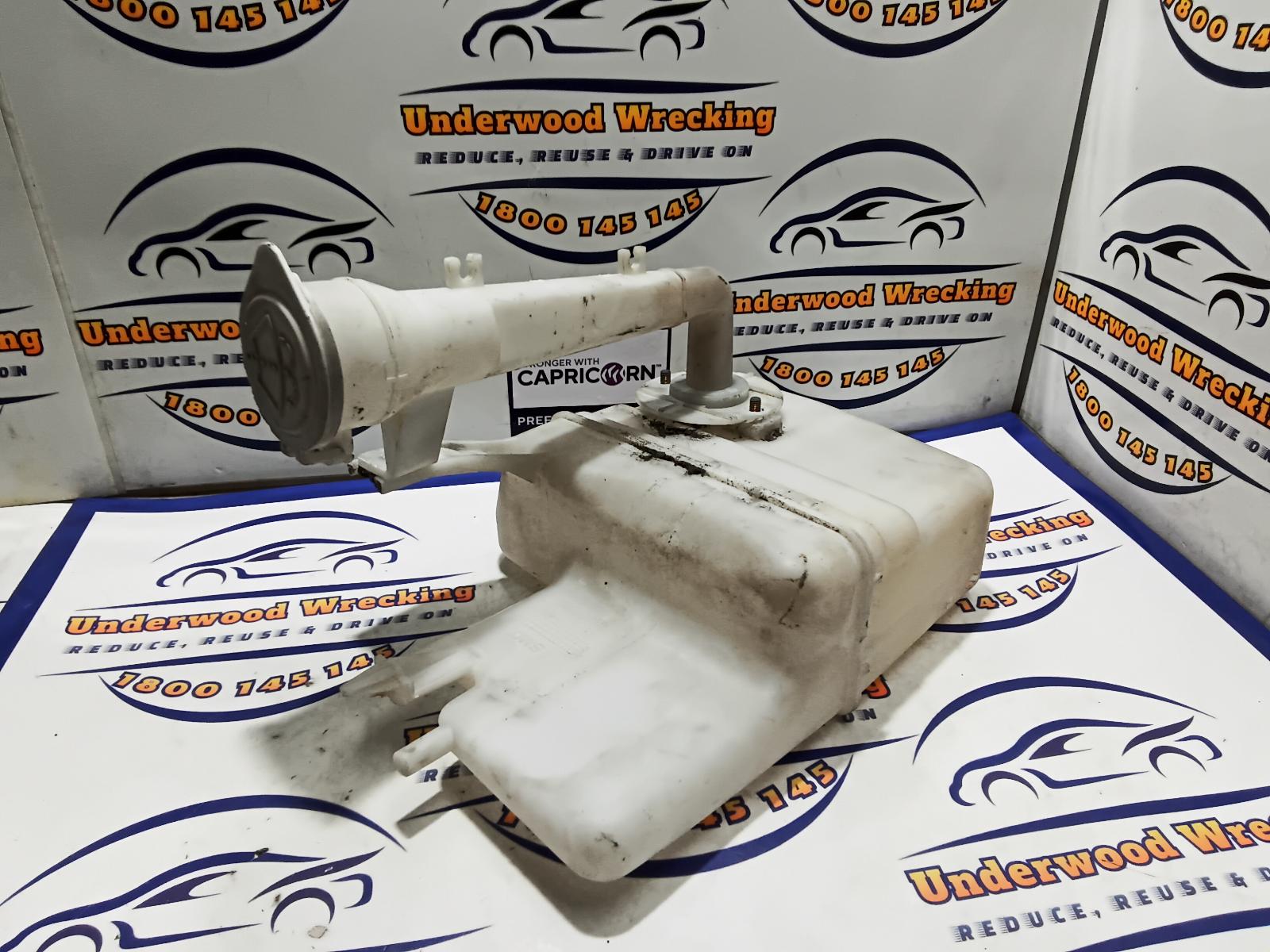 View Auto part Washer Bottle Mitsubishi L300 1999