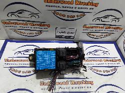 View Auto part Fuse Box Mitsubishi L300 1999