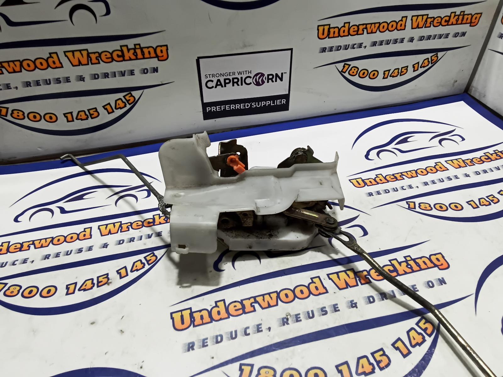 View Auto part Door/Boot/Gate Lock Mitsubishi L300 1999