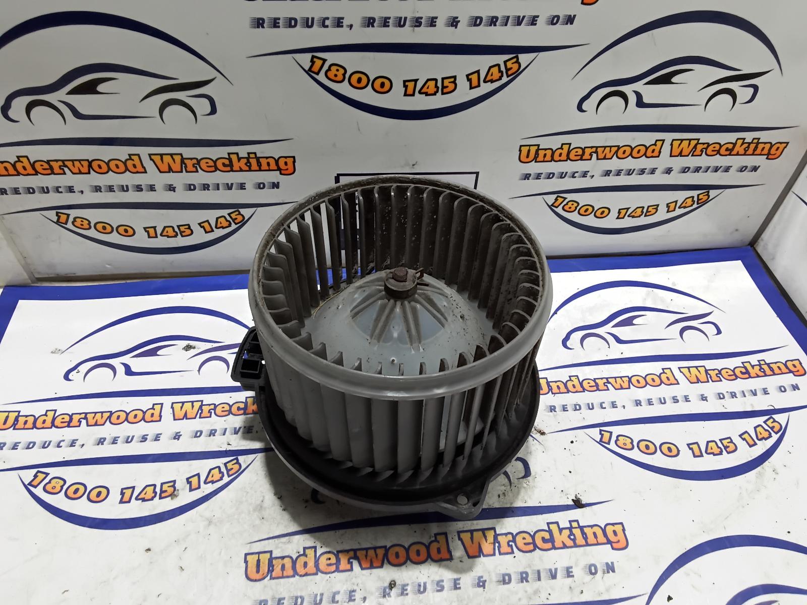 View Auto part Heater Fan Motor Mitsubishi L300 1999
