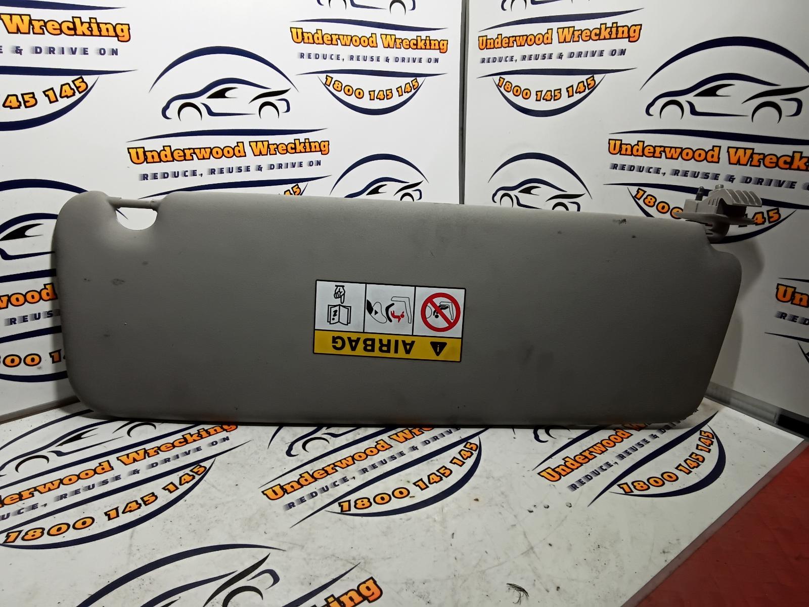View Auto part Sunvisor Renault Trafic 2017
