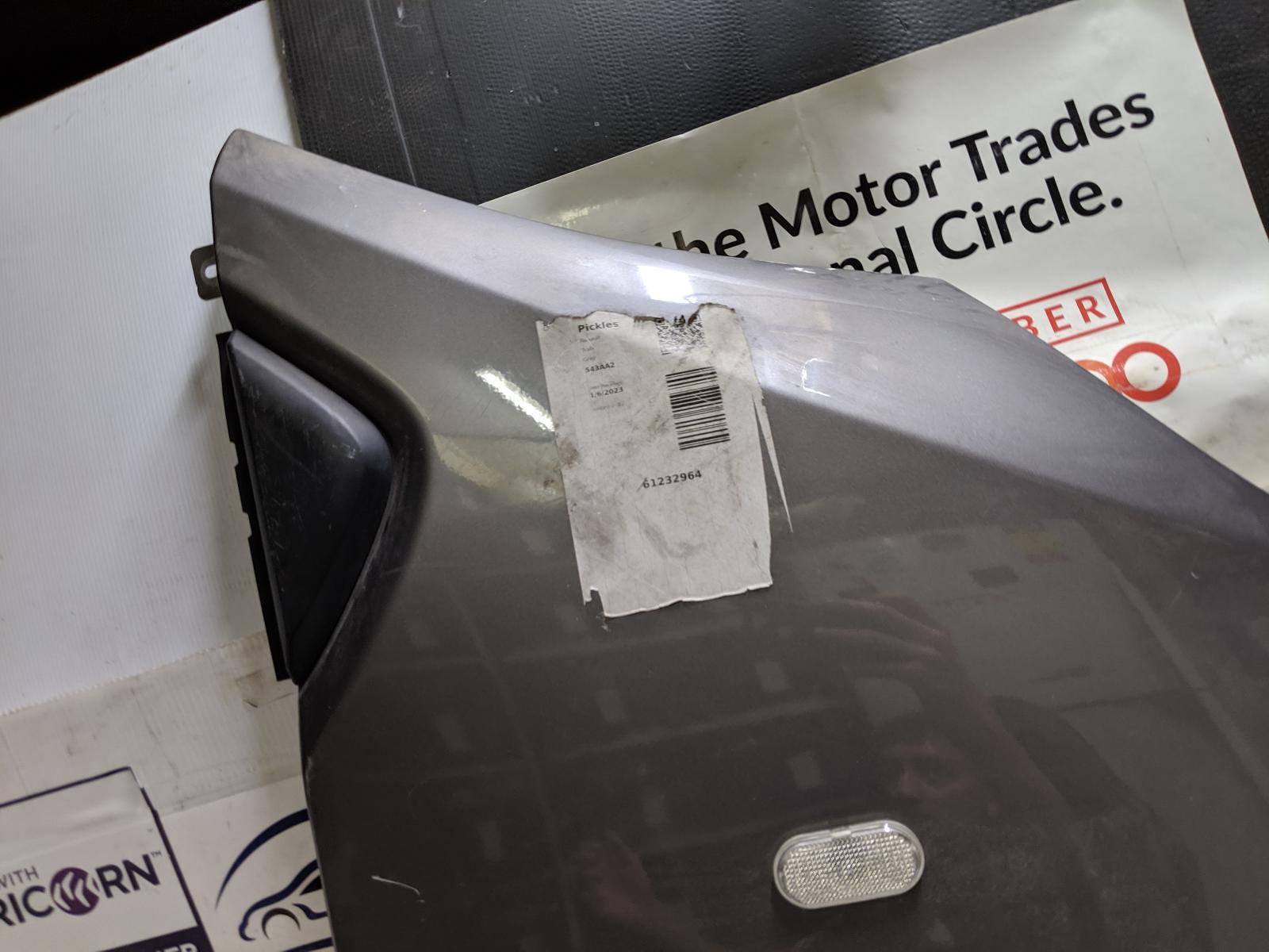 View Auto part Right Guard Renault Trafic 2017