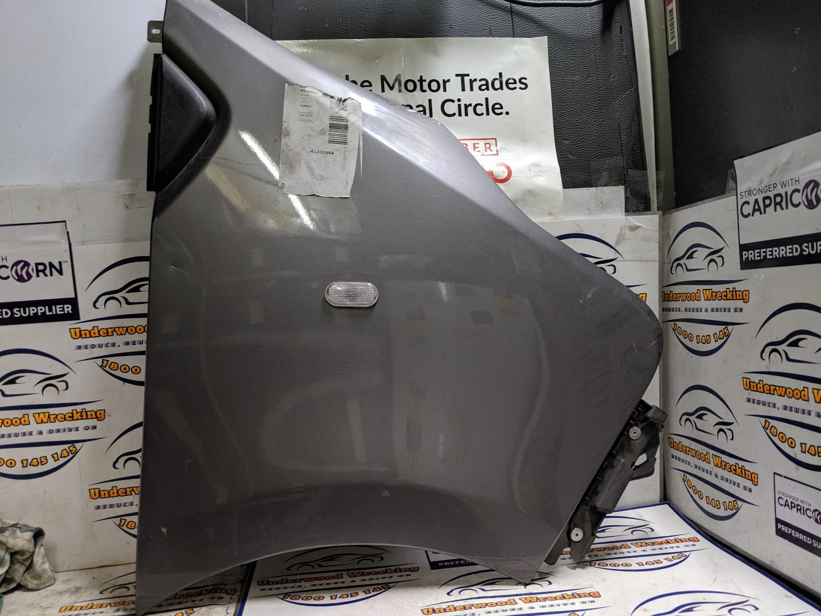 View Auto part Right Guard Renault Trafic 2017