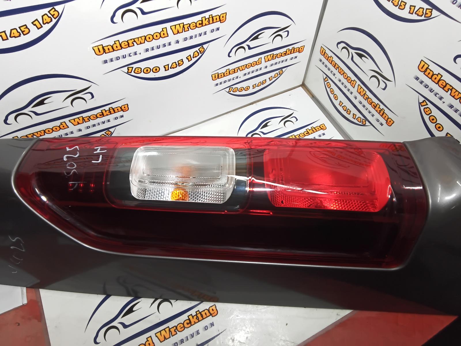 View Auto part Left Taillight Renault Trafic 2017