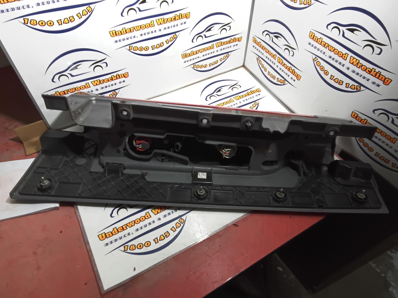 View Auto part Left Taillight Renault Trafic 2017