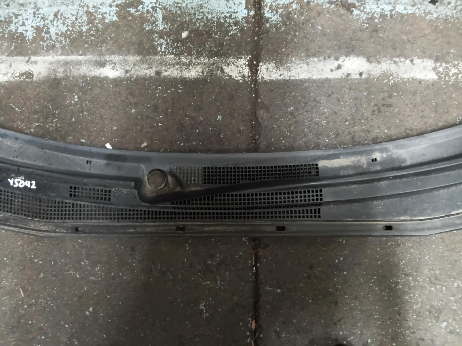 View Auto part Plenum Chamber Mitsubishi Outlander 2006