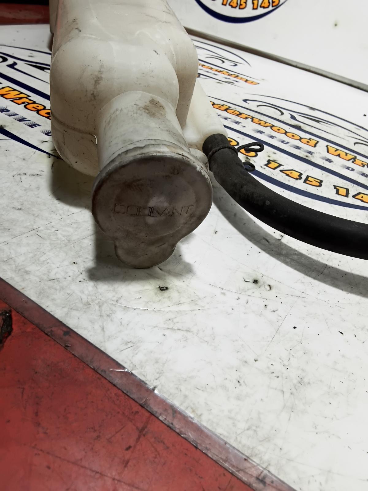 View Auto part Overflow Bottle Mitsubishi Outlander 2006