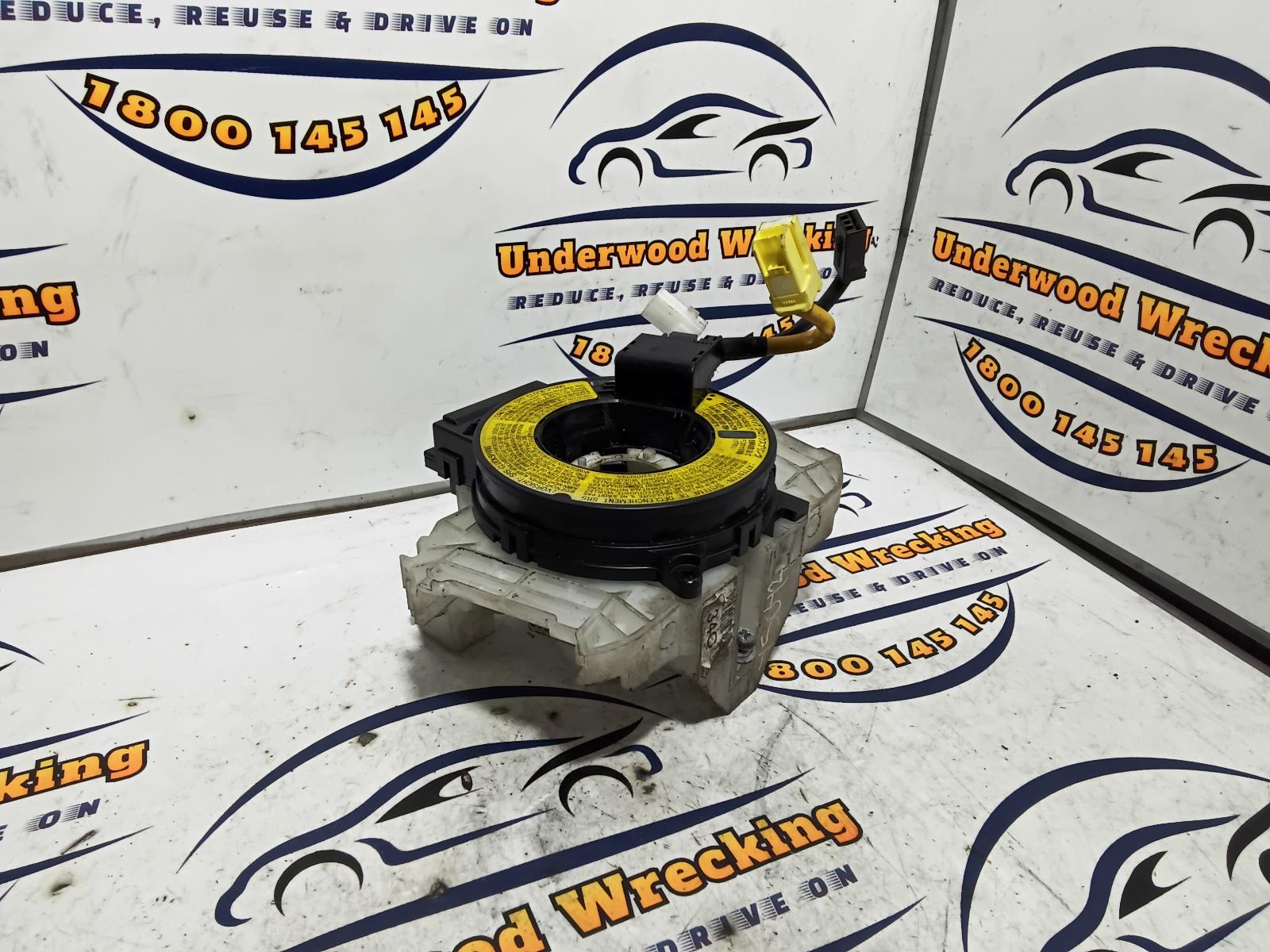 2006 Mitsubishi Outlander Airbag Module/Sensor View Auto part Airbag Module/Sensor Mitsubishi Outlander 2006