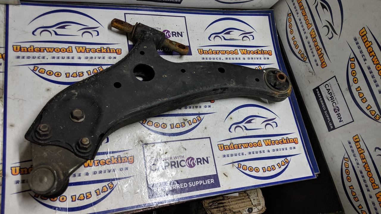 2014 Toyota Kluger Right Front Lower Control Arm View Auto part Right Front Lower Control Arm Toyota Kluger 2014