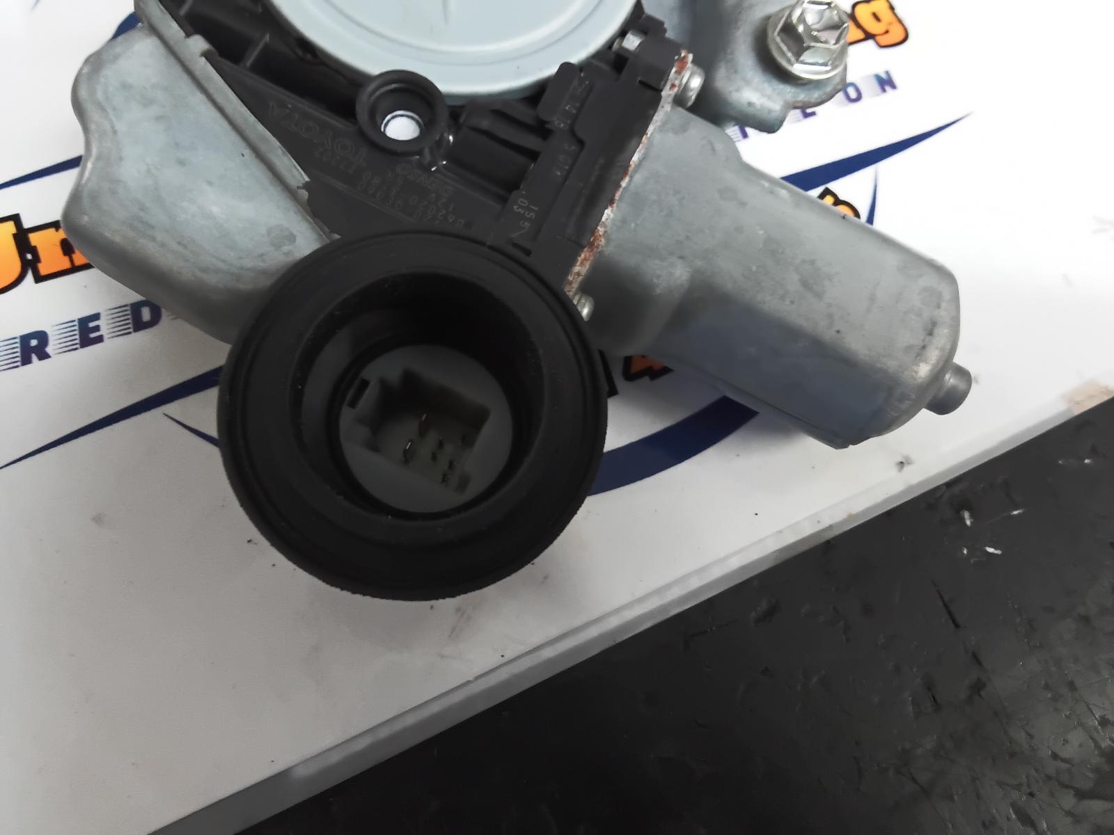 View Auto part Left Front Window Reg/Motor Toyota Kluger 2014