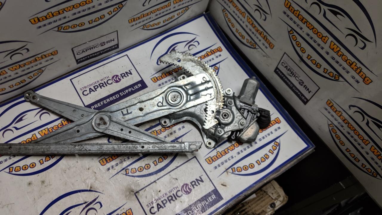 2014 Toyota Kluger Right Front Window Reg/Motor View Auto part Right Front Window Reg/Motor Toyota Kluger 2014