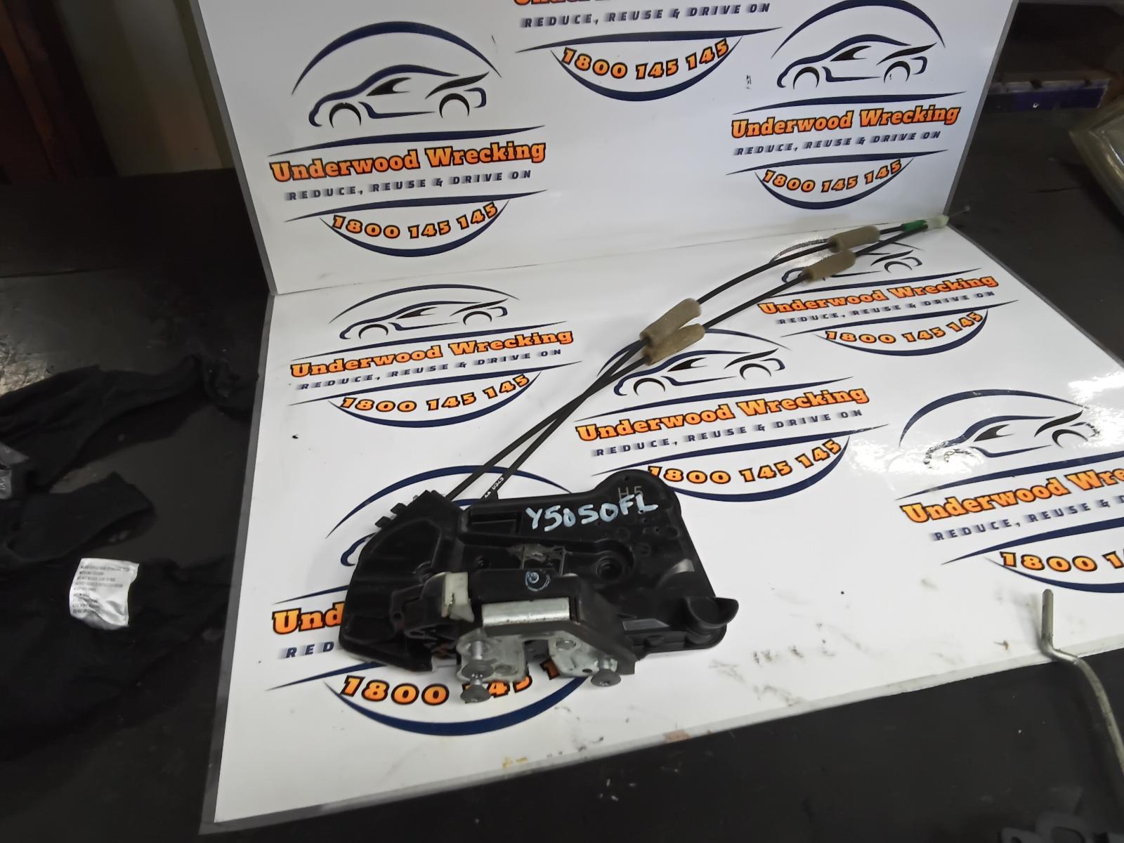2014 Toyota Kluger Door/Boot/Gate Lock View Auto part Door/Boot/Gate Lock Toyota Kluger 2014