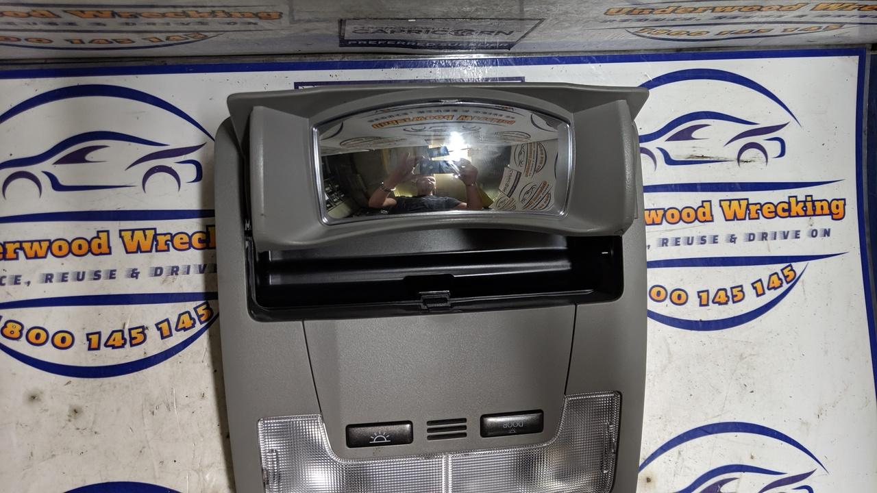 View Auto part Courtesy Light Toyota Kluger 2014