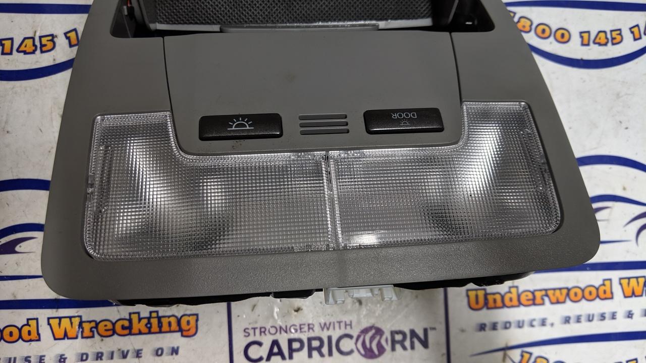 View Auto part Courtesy Light Toyota Kluger 2014