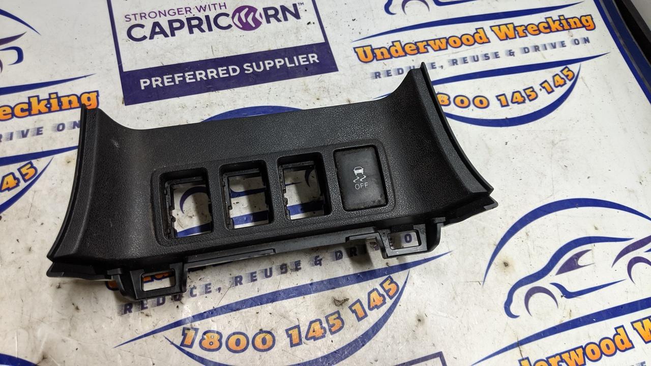 2014 Toyota Kluger Misc Switch/Relay View Auto part Misc Switch/Relay Toyota Kluger 2014