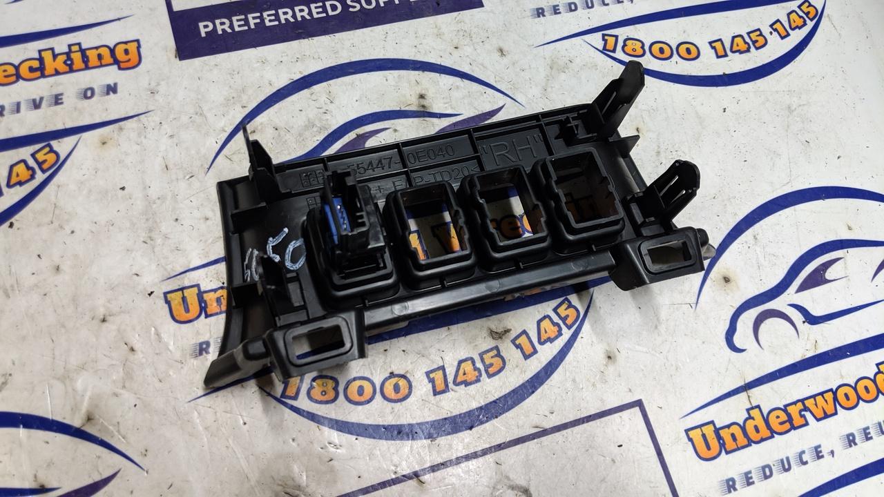2014 Toyota Kluger Misc Switch/Relay View Auto part Misc Switch/Relay Toyota Kluger 2014