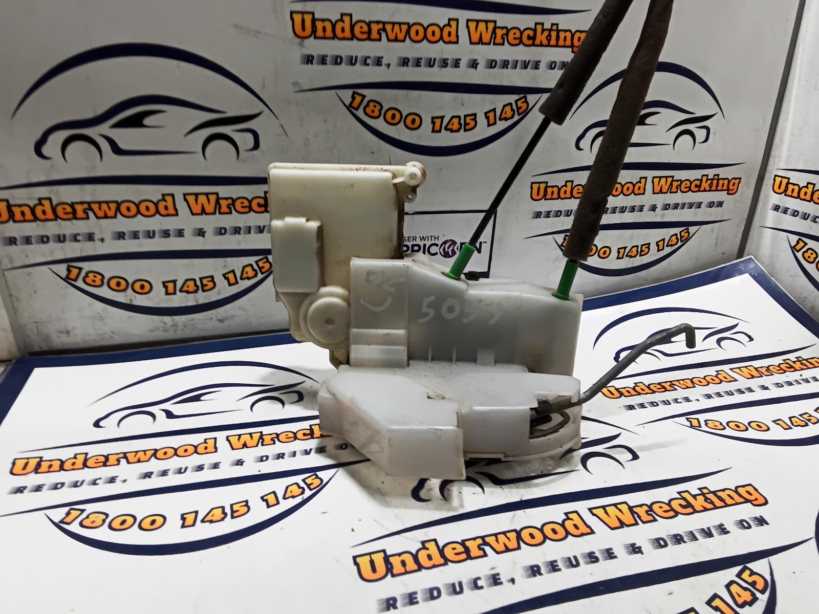 View Auto part Door/Boot/Gate Lock Mazda Cx7 2011