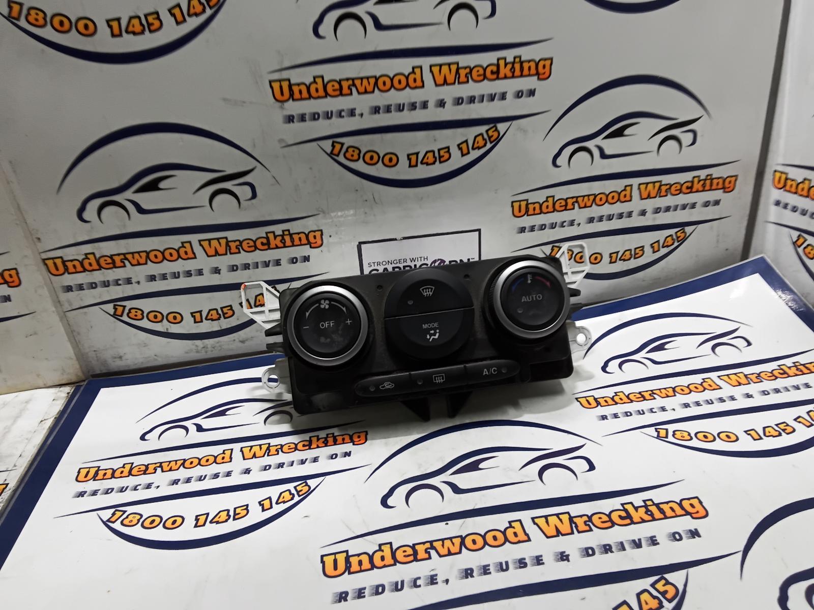 View Auto part Heater/Ac Controls Mazda Cx7 2011