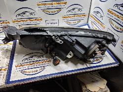 View Auto part Right Headlamp Mazda Cx7 2011