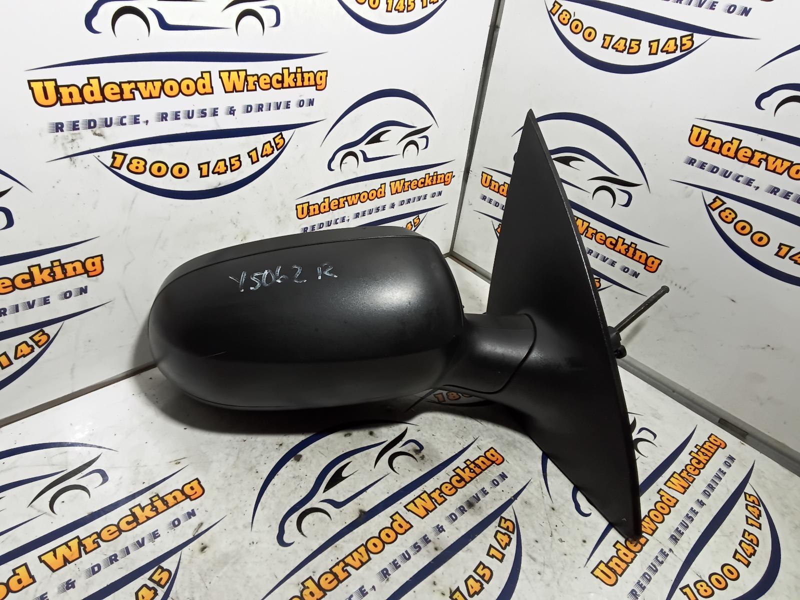 2002 Holden Barina Right Door Mirror View Auto part Right Door Mirror Holden Barina 2002