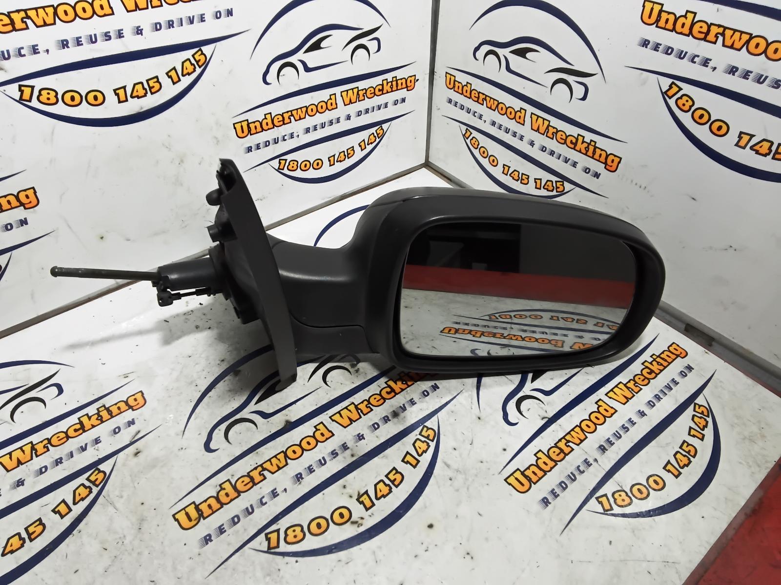 2002 Holden Barina Right Door Mirror View Auto part Right Door Mirror Holden Barina 2002