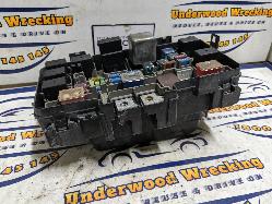 View Auto part Fuse Box Honda Crv 2004