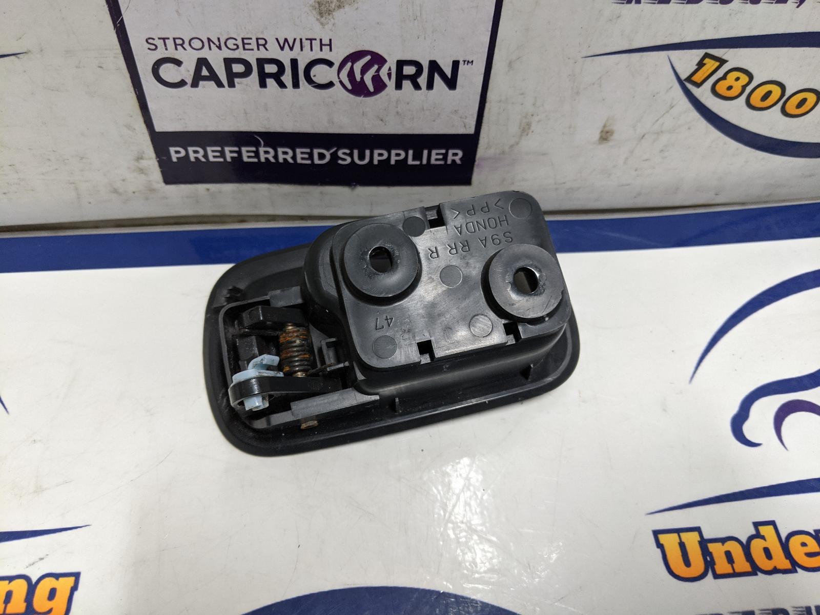 View Auto part Door Handle Honda Crv 2004