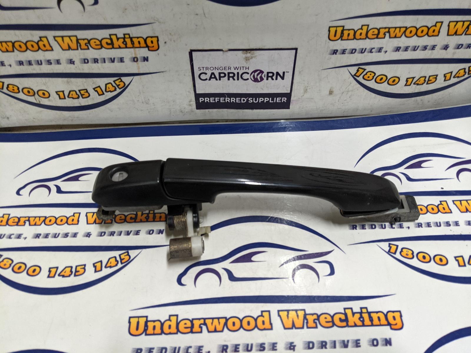 View Auto part Door Handle Honda Crv 2004