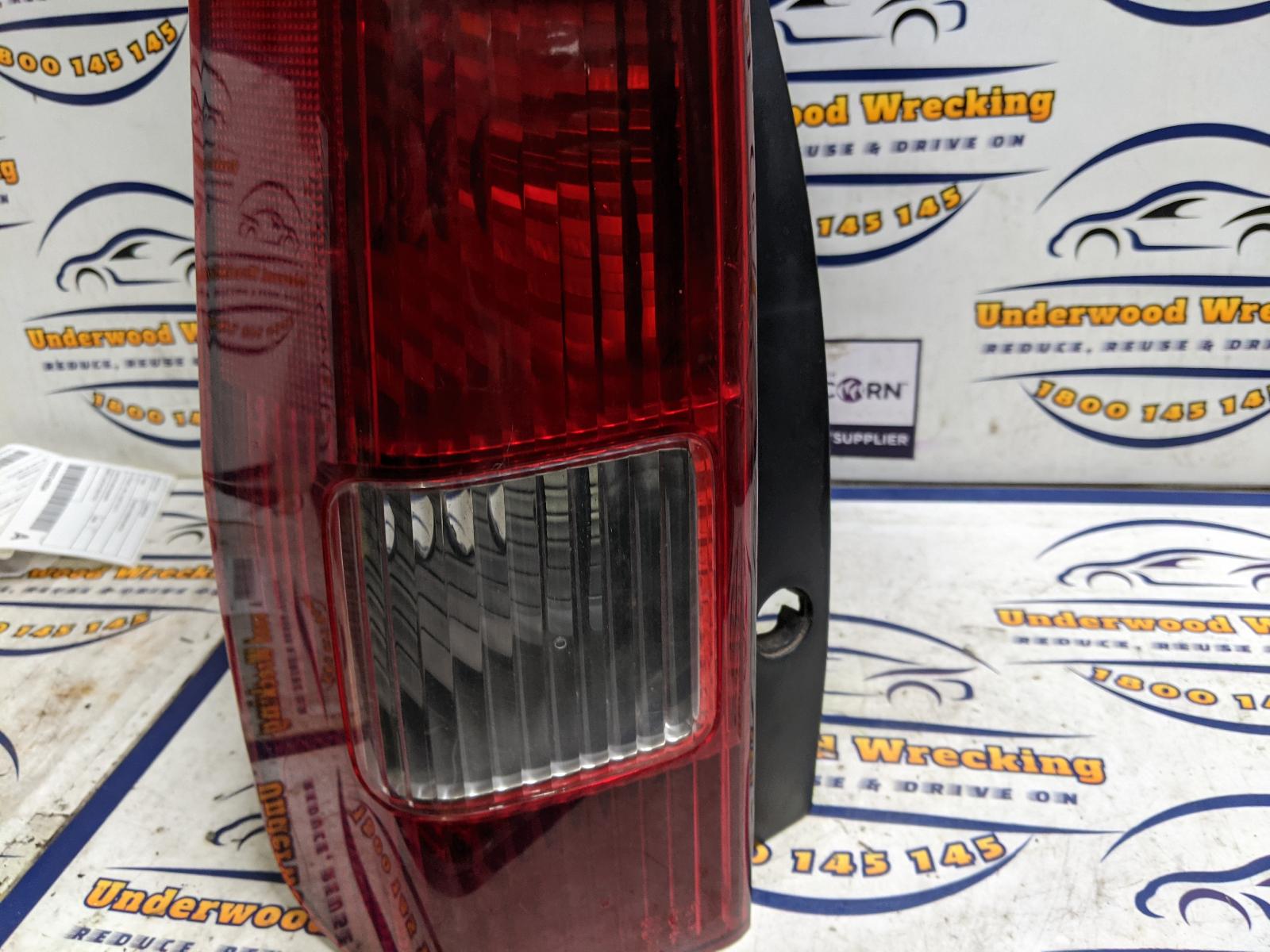 View Auto part Left Taillight Honda Crv 2004