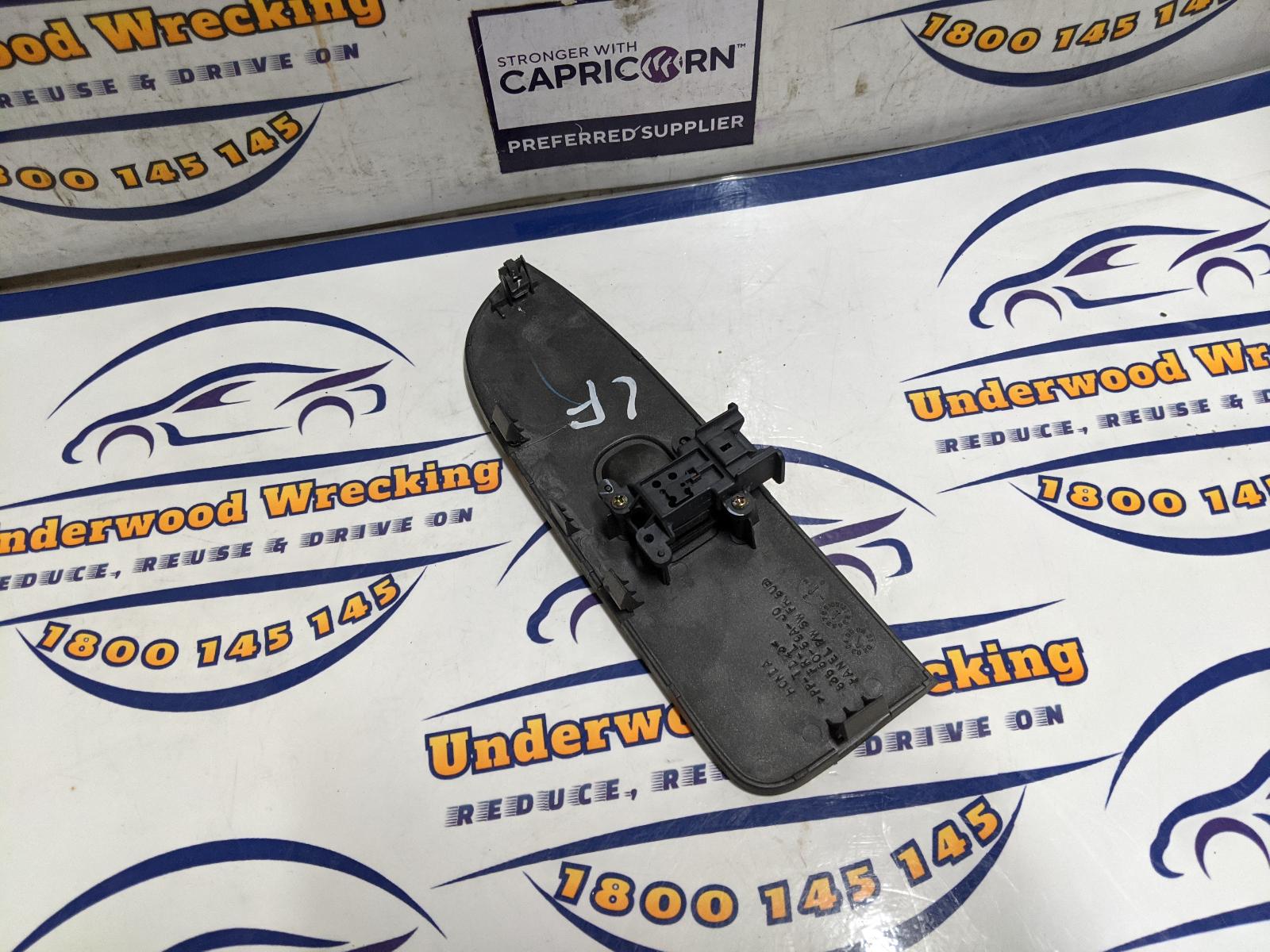 View Auto part Pwr Dr Wind Switch Honda Crv 2004
