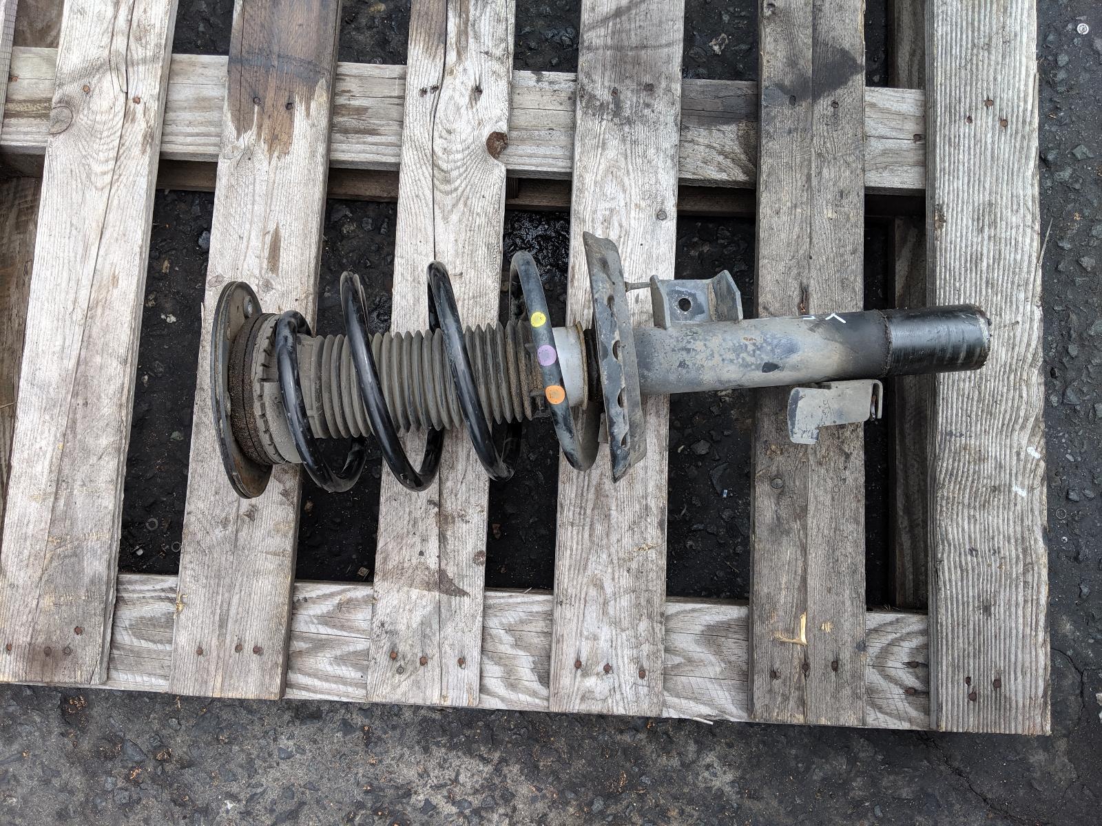 View Auto part Left Front Strut Ford Mondeo 2011