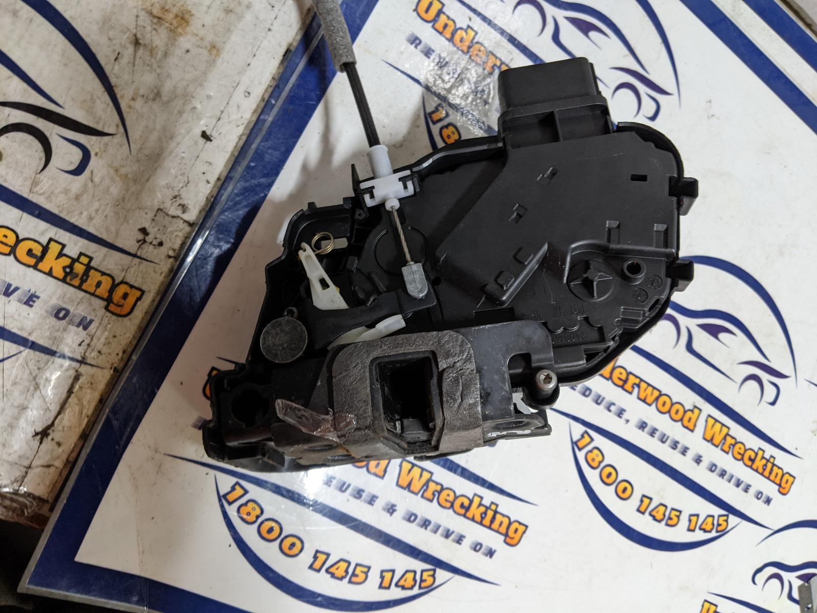 View Auto part Door/Boot/Gate Lock Ford Mondeo 2011