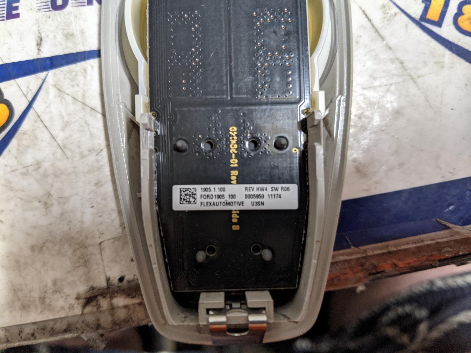 View Auto part Courtesy Light Ford Mondeo 2011