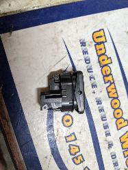 View Auto part Pwr Dr Wind Switch Ford Mondeo 2011