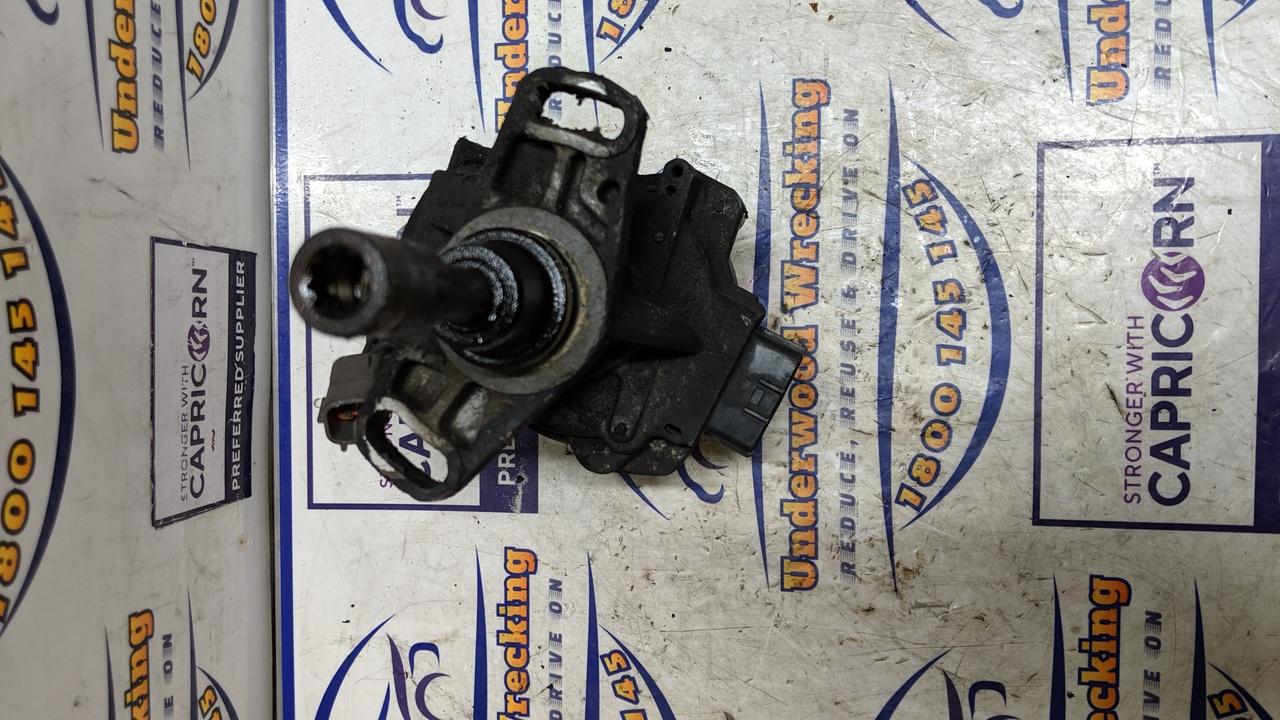 1998 Nissan Navara Distributor View Auto part Distributor Nissan Navara 1998