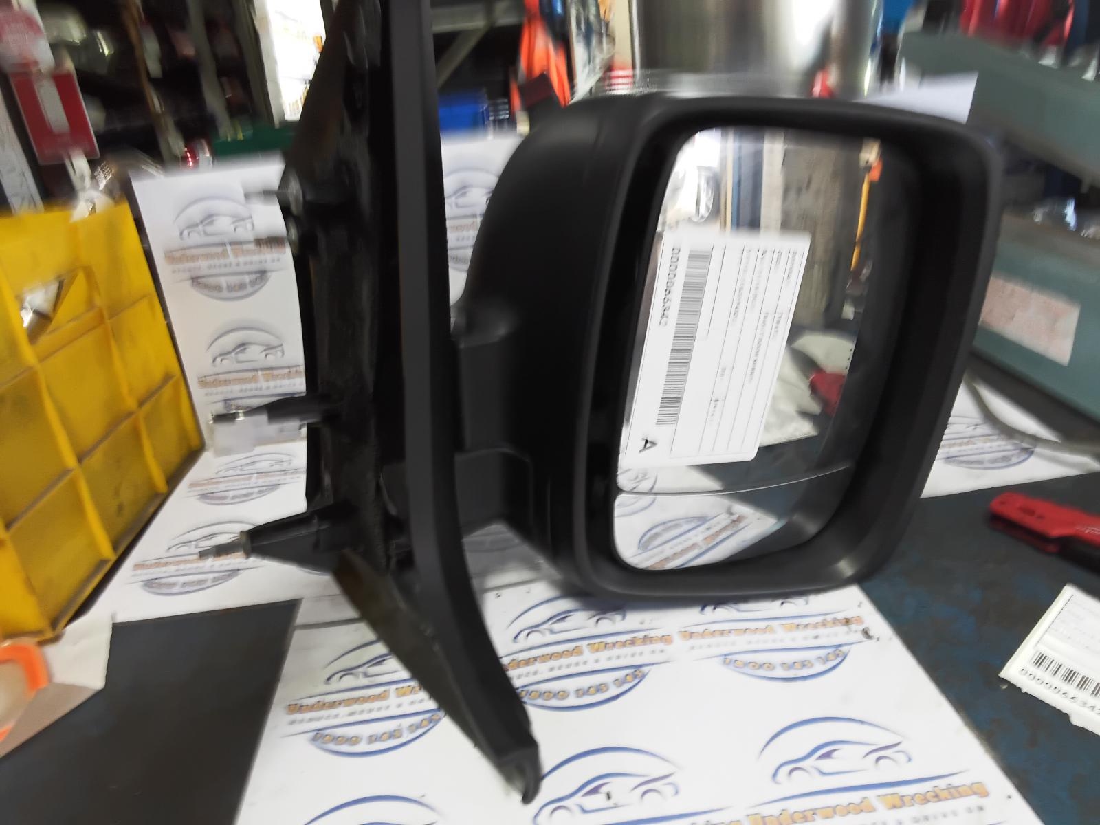 View Auto part Right Door Mirror Renault Trafic 2017