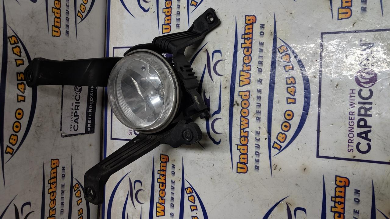 View Auto part Left Indicator/Fog/Side Ssangyong Stavic 2014