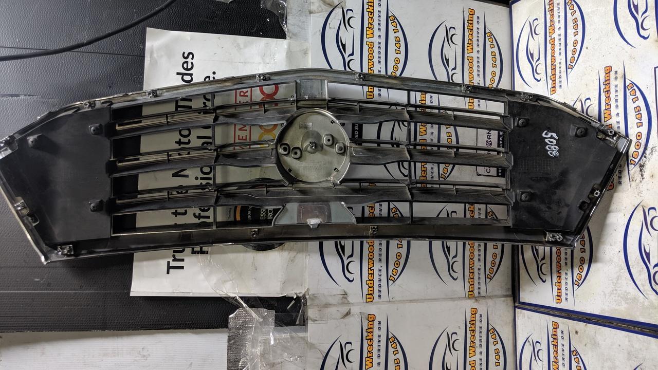 2014 Ssangyong Stavic Grille View Auto part Grille Ssangyong Stavic 2014