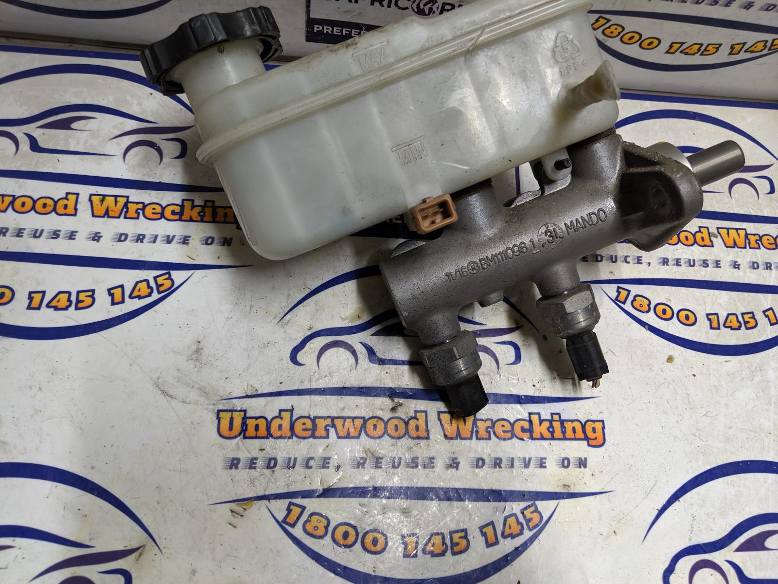 View Auto part Master Cylinder Ssangyong Stavic 2014