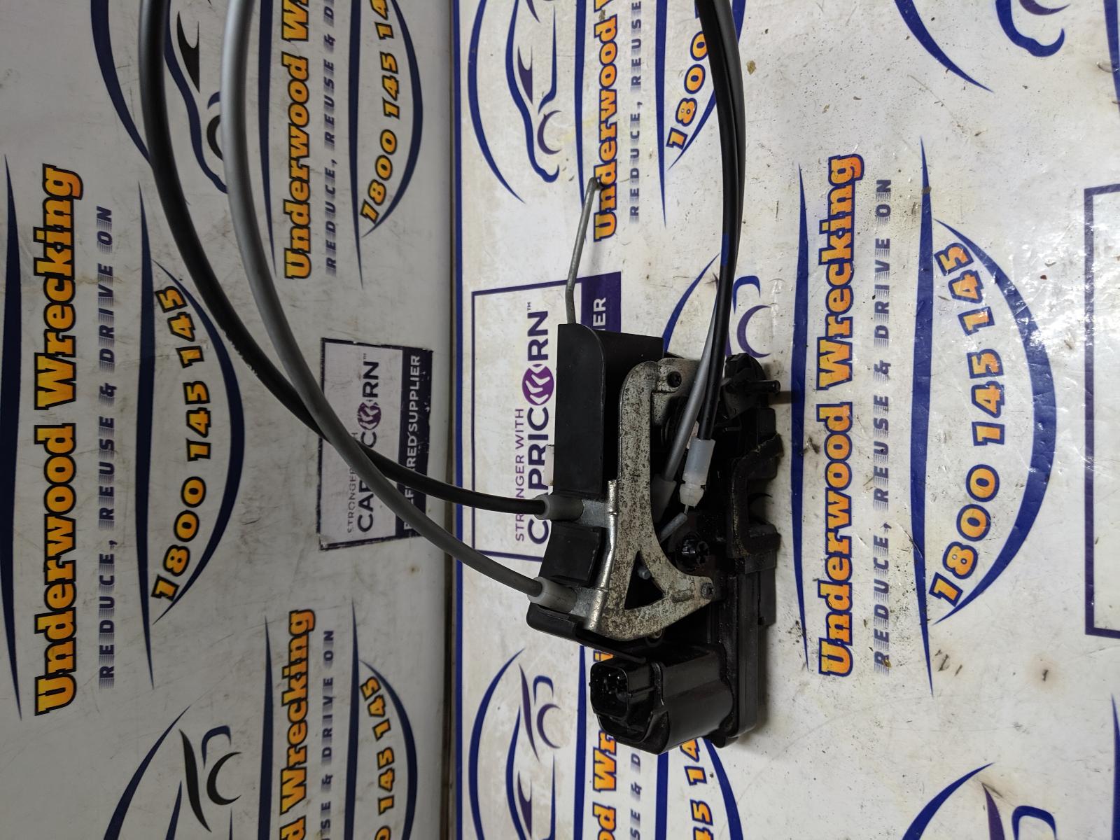View Auto part Door/Boot/Gate Lock Ssangyong Stavic 2014
