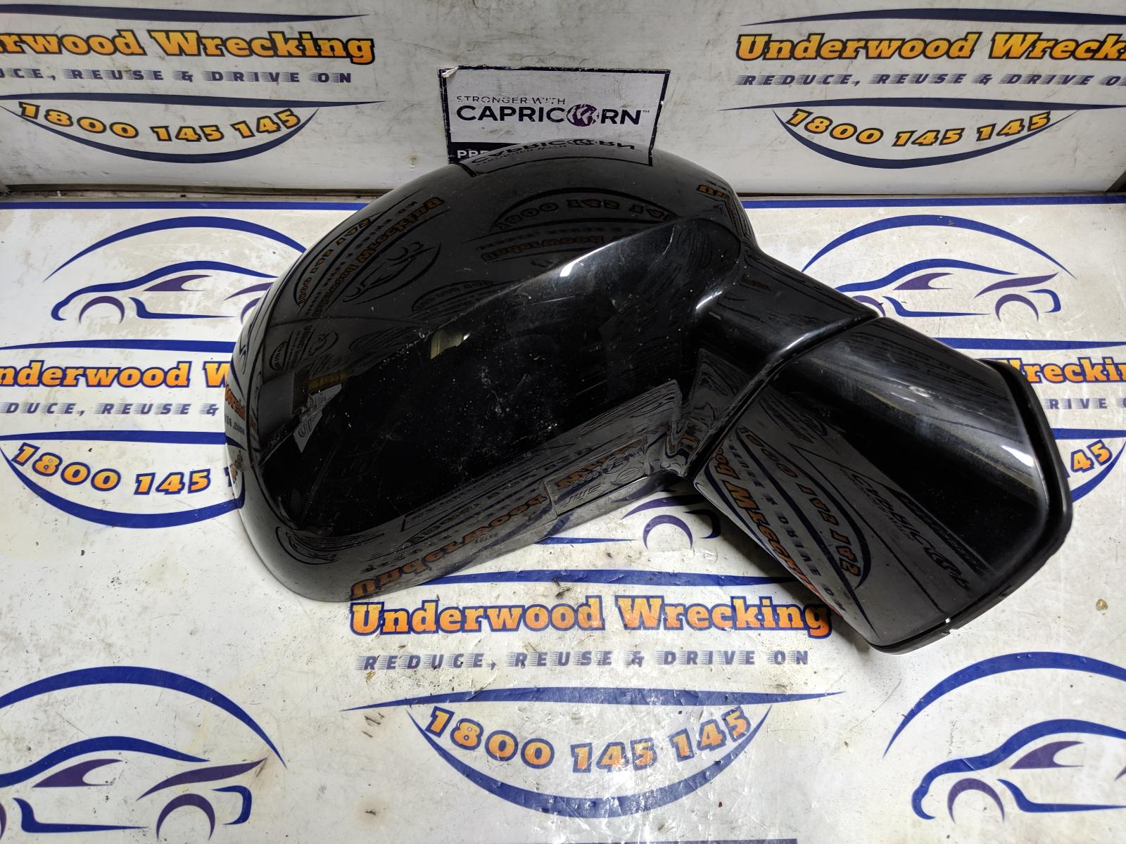 2014 Ssangyong Stavic Right Door Mirror View Auto part Right Door Mirror Ssangyong Stavic 2014