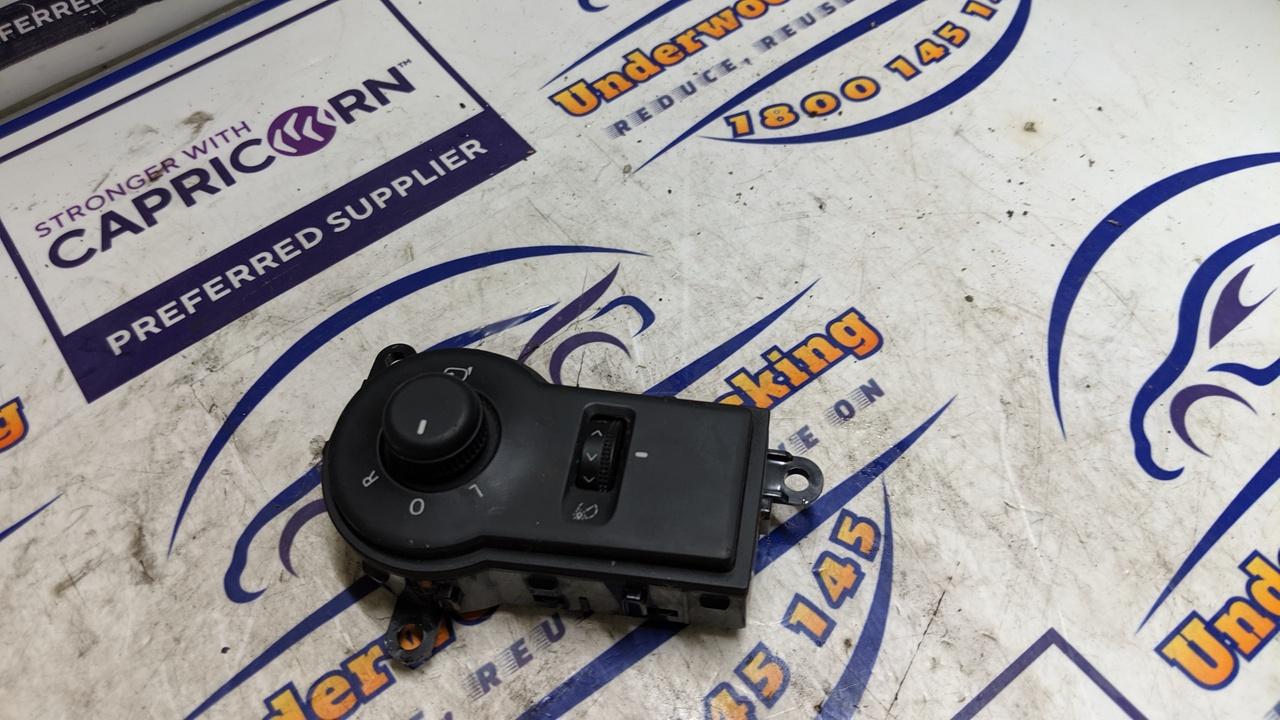 View Auto part Misc Switch/Relay Ldv D90 2018