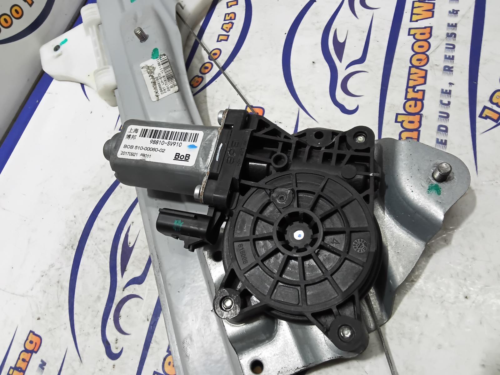 View Auto part Left Front Window Reg/Motor Ldv D90 2018