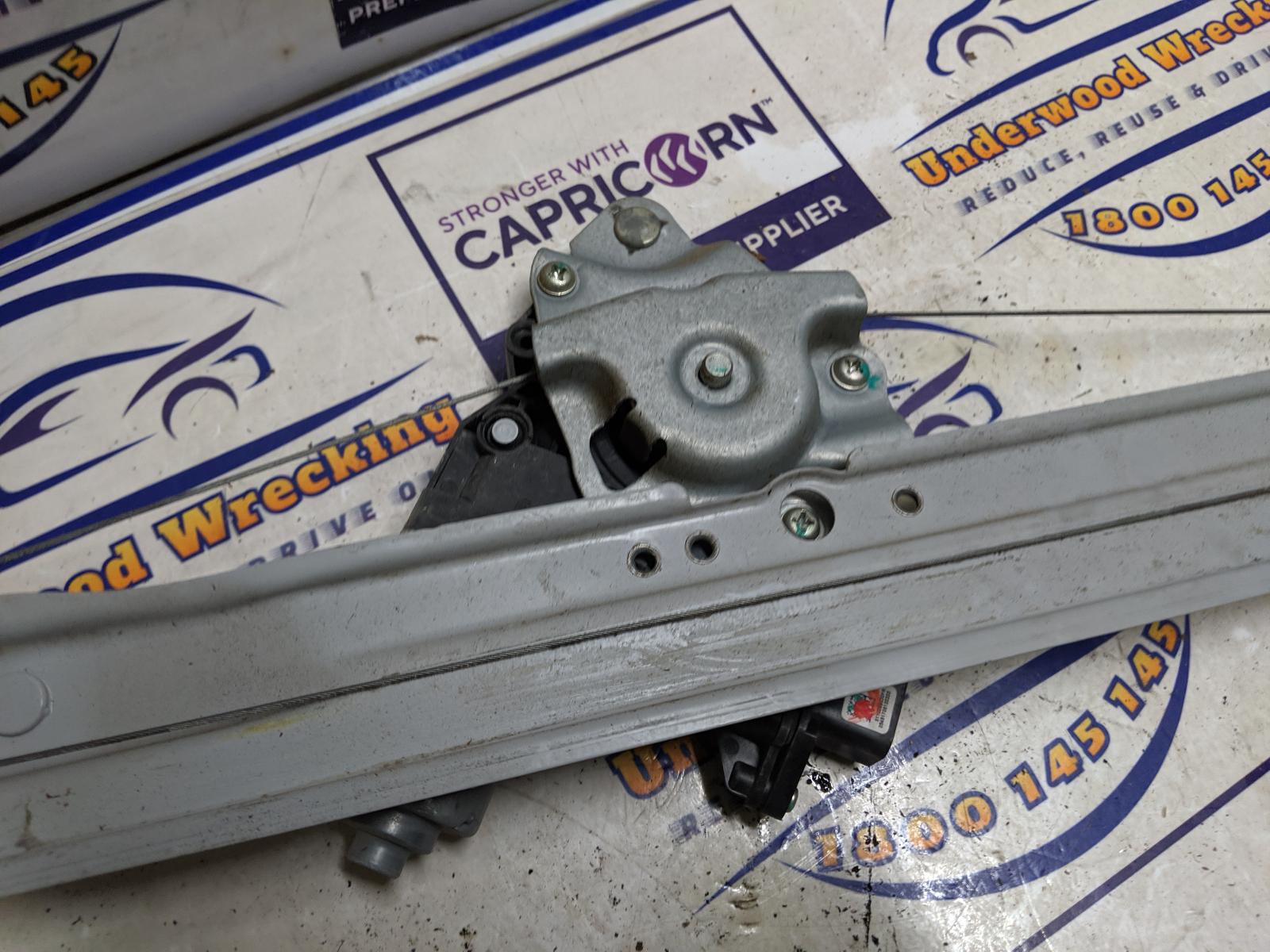 View Auto part Right Front Window Reg/Motor Ldv D90 2018