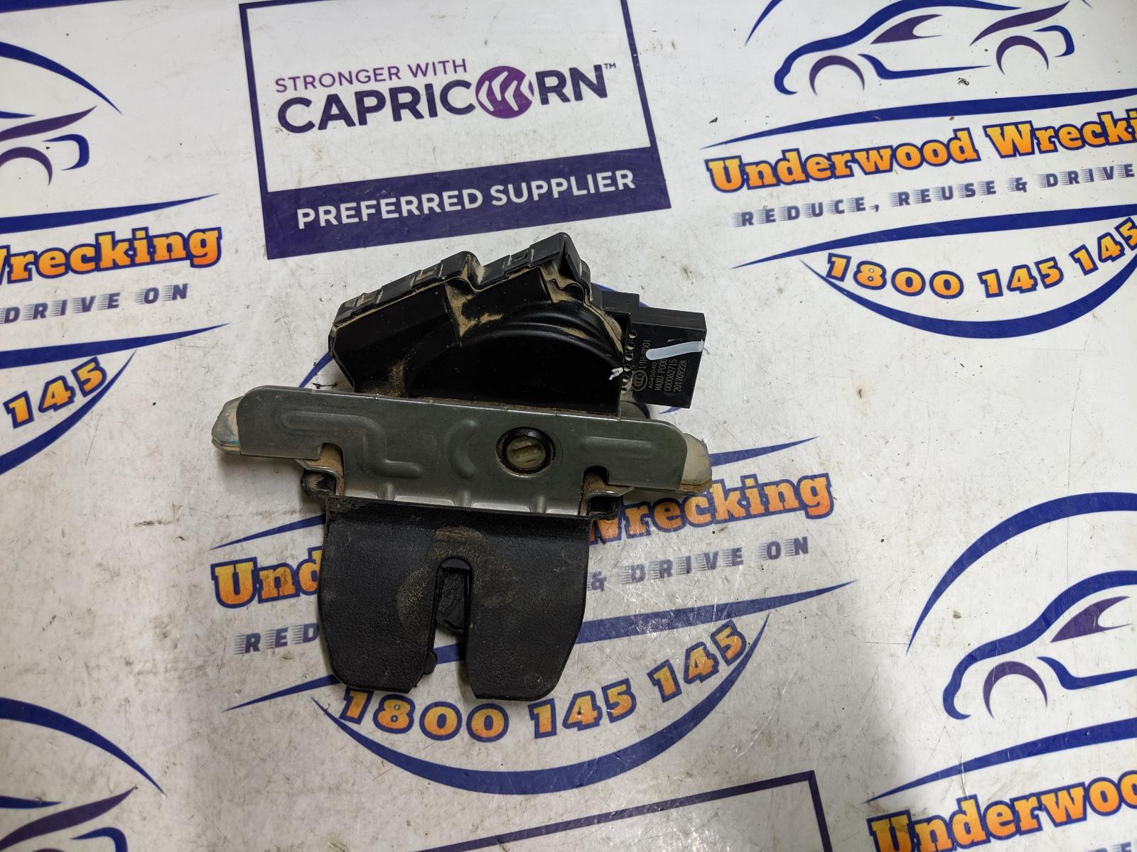 View Auto part Door/Boot/Gate Lock Ldv D90 2018