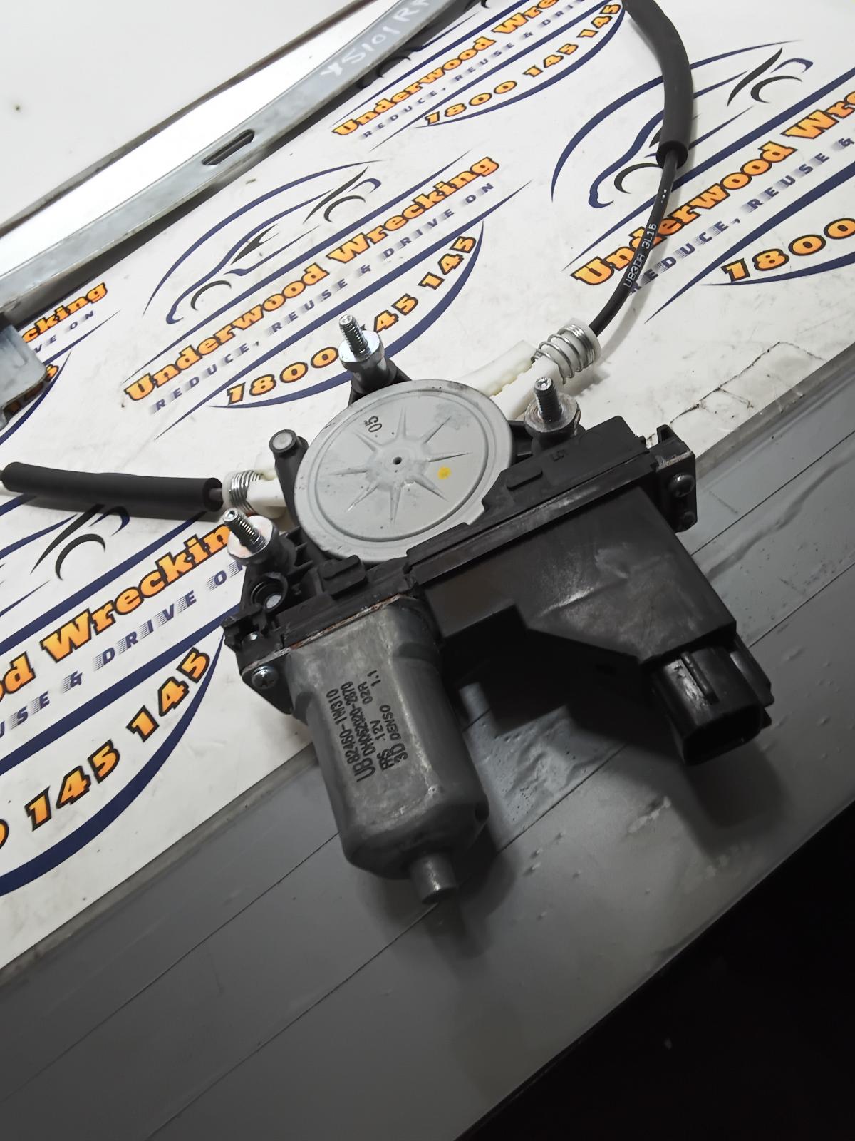View Auto part Right Front Window Reg/Motor Kia Rio 2014