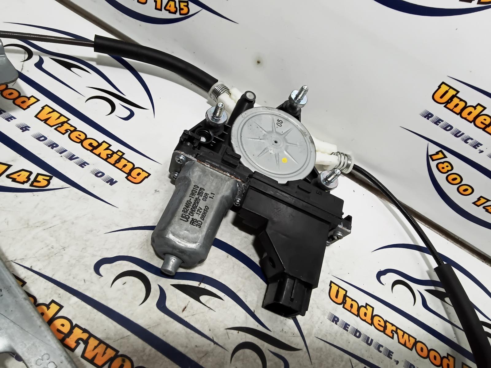 View Auto part Right Front Window Reg/Motor Kia Rio 2014